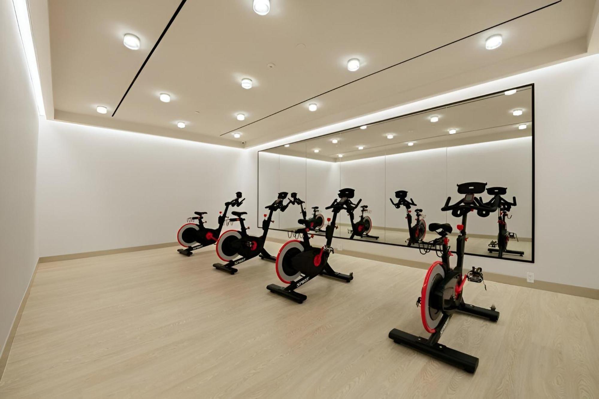 Pangsapuri Elite Brooklyn Living With Premiere Amenities *