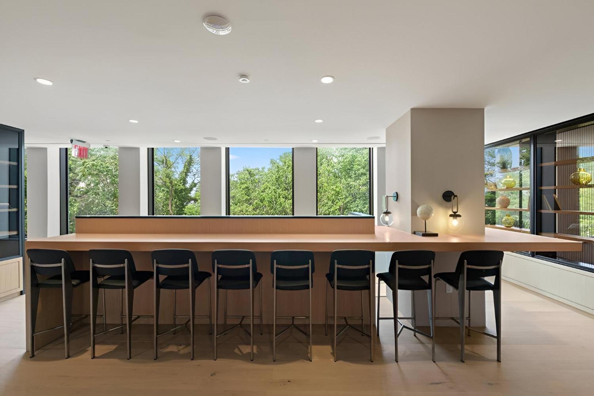 Elite Brooklyn Living With Premiere Amenities Pangsapuri